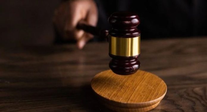 ഉത്തർപ്രദേശിലെ ആള്ക്കൂട്ട കൊലപാതകക്കേസ് ; 10 പേരെ ജീവപര്യന്തം തടവ് ശിക്ഷയ്ക്ക് വിധിച്ച് കോടതി ഉത്തർപ്രദേശിലെ ആള്ക്കൂട്ട കൊലപാതകക്കേസ് ; 10 പേരെ ജീവപര്യന്തം തടവ് ശിക്ഷയ്ക്ക് വിധിച്ച് കോടതി