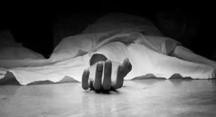 വൈകിയെത്തി പരീക്ഷയ്ക്ക് കയറ്റിയില്ല….; പിന്നാലെ വിദ്യാർത്ഥി ഡാമിൽ ചാടി ജീവനൊടുക്കി വൈകിയെത്തി പരീക്ഷയ്ക്ക് കയറ്റിയില്ല….; പിന്നാലെ വിദ്യാർത്ഥി ഡാമിൽ ചാടി ജീവനൊടുക്കി