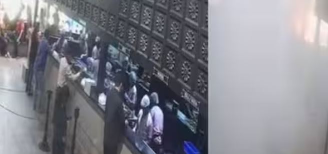 ഉദ്യാനനഗരിയെ ഞെട്ടിച്ച സ്ഫോടനം ; ദൃശ്യങ്ങൾ പുറത്ത് ഉദ്യാനനഗരിയെ ഞെട്ടിച്ച സ്ഫോടനം ; ദൃശ്യങ്ങൾ പുറത്ത്
