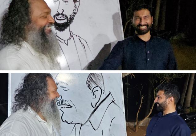 അനില് ആന്റണിക്ക് ഈസ്റ്റർ സമ്മാനമായി എ കെ ആന്റണിയുടെയും അനിൽ ആന്റണിയുടെയും ചിത്രങ്ങൾ സെക്കൻഡുകൾ കൊണ്ട് വരച്ചു നൽകി സ്പീഡ് കാർട്ടൂണിസ്റ്റ് ഡോ. ജിതേഷ്ജി അനില് ആന്റണിക്ക് ഈസ്റ്റർ സമ്മാനമായി എ കെ ആന്റണിയുടെയും അനിൽ ആന്റണിയുടെയും ചിത്രങ്ങൾ സെക്കൻഡുകൾ കൊണ്ട് വരച്ചു നൽകി സ്പീഡ് കാർട്ടൂണിസ്റ്റ് ഡോ. ജിതേഷ്ജി