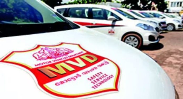 സുരക്ഷാ ഉപകരണങ്ങൾ ഘടിപ്പിക്കാത്ത ബസുകൾക്ക് രജിസ്ട്രേഷൻ അുവദിച്ചു ; ഉദ്യോഗസ്ഥർക്കെതിരെ കടുത്ത നടപടിയുമായി മോട്ടോർ വാഹന വകുപ്പ് സുരക്ഷാ ഉപകരണങ്ങൾ ഘടിപ്പിക്കാത്ത ബസുകൾക്ക് രജിസ്ട്രേഷൻ അുവദിച്ചു ; ഉദ്യോഗസ്ഥർക്കെതിരെ കടുത്ത നടപടിയുമായി മോട്ടോർ വാഹന വകുപ്പ്
