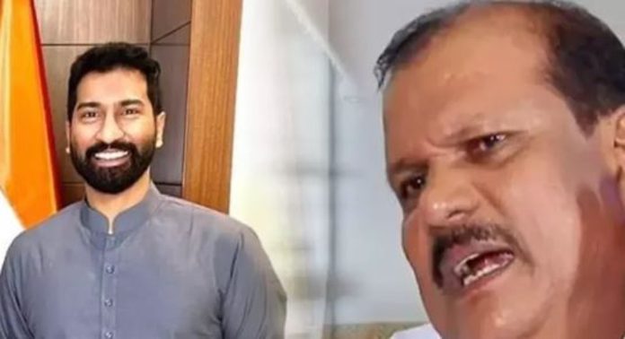 അനിൽ ആന്റണിയെ സ്ഥാനാർത്ഥിയെന്ന് ബോധ്യപ്പെടുത്തേണ്ടി വരുന്നത് ഗതികേട് ; വീണ്ടും വിമർശനവുമായി പിസി ജോര്ജ്ജ് അനിൽ ആന്റണിയെ സ്ഥാനാർത്ഥിയെന്ന് ബോധ്യപ്പെടുത്തേണ്ടി വരുന്നത് ഗതികേട് ; വീണ്ടും വിമർശനവുമായി പിസി ജോര്ജ്ജ്