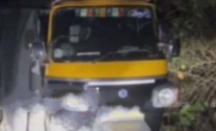 ഇടുക്കി ശാന്തൻപാറയിൽ ഓട്ടോറിക്ഷയിൽ കാട്ടുപന്നിയിടിച്ചു ; ഒരാൾക്ക് പരുക്ക് ഇടുക്കി ശാന്തൻപാറയിൽ ഓട്ടോറിക്ഷയിൽ കാട്ടുപന്നിയിടിച്ചു ; ഒരാൾക്ക് പരുക്ക്