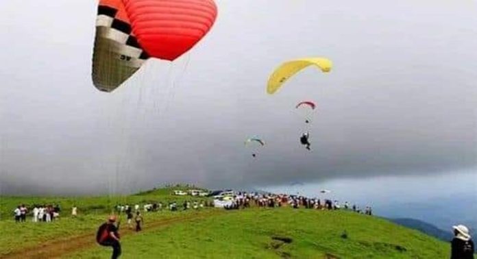 അന്താരാഷ്ട്ര പാരാഗ്ലൈഡിംഗ് ഫെസ്റ്റിവല് ഈ മാസം വാഗമണ്ണില് വച്ച് നടക്കും അന്താരാഷ്ട്ര പാരാഗ്ലൈഡിംഗ് ഫെസ്റ്റിവല് ഈ മാസം വാഗമണ്ണില് വച്ച് നടക്കും