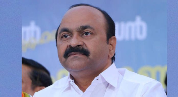 നാരങ്ങാവെള്ളം കുടിക്കാൻ പോലും പണമില്ല ; തെരഞ്ഞെടുപ്പ് ഫണ്ടിനായി കൂപ്പൺ അടിച്ച് പണപ്പിരിവ് നടത്താൻ ഒരുങ്ങി കെ.പി.സി.സി നാരങ്ങാവെള്ളം കുടിക്കാൻ പോലും പണമില്ല ; തെരഞ്ഞെടുപ്പ് ഫണ്ടിനായി കൂപ്പൺ അടിച്ച് പണപ്പിരിവ് നടത്താൻ ഒരുങ്ങി കെ.പി.സി.സി