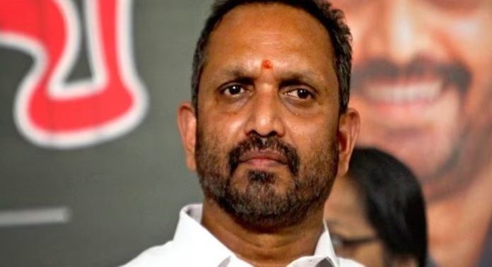 കെ സുരേന്ദ്രന് 242 ക്രിമിനല് കേസുകള് ഉള്ളതായി റിപ്പോർട്ടുകൾ ; വെട്ടിലായി ബിജെപി കെ സുരേന്ദ്രന് 242 ക്രിമിനല് കേസുകള് ഉള്ളതായി റിപ്പോർട്ടുകൾ ; വെട്ടിലായി ബിജെപി