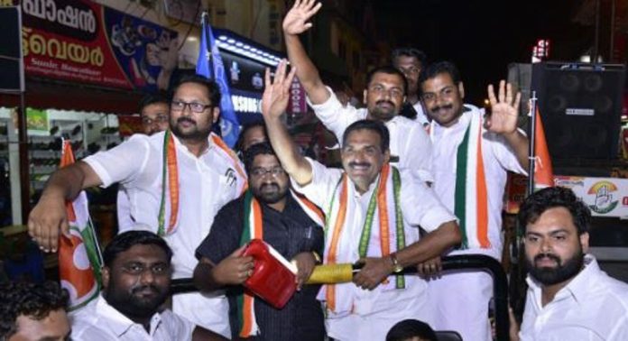 ലോക്സഭാ തെരഞ്ഞെടുപ്പ് 2024 ; ജനഹൃദയങ്ങളെ തൊട്ടറിഞ്ഞ് യുഡിഎഫ് സ്ഥാനാർഥി ആന്റോ ആന്റണി, വിവിധ പരിപാടികളിൽ പങ്കെടുത്തു ലോക്സഭാ തെരഞ്ഞെടുപ്പ് 2024 ; ജനഹൃദയങ്ങളെ തൊട്ടറിഞ്ഞ് യുഡിഎഫ് സ്ഥാനാർഥി ആന്റോ ആന്റണി, വിവിധ പരിപാടികളിൽ പങ്കെടുത്തു