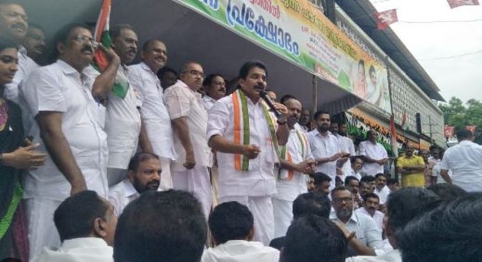 ഫാസിസ്റ്റ് ശക്തികൾക്കെതിരെ സിരകളിൽ ചോരയുള്ളിടത്തോളം കാലം പോരാടും ; കെ.സി വേണുഗോപാൽ ഫാസിസ്റ്റ് ശക്തികൾക്കെതിരെ സിരകളിൽ ചോരയുള്ളിടത്തോളം കാലം പോരാടും ; കെ.സി വേണുഗോപാൽ
