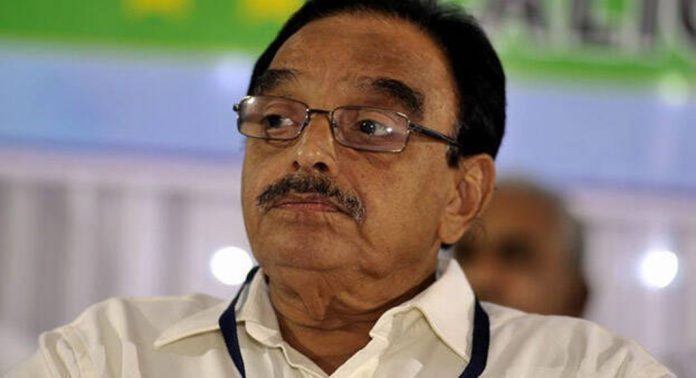 രാവിലെ എം.എസ്.എഫ് ആണെന്ന് പറഞ്ഞ് രംഗത്തുവന്ന ന്യായീകരണതിലകം വൈകീട്ടായപ്പോൾ എസ്.എഫ്.ഐ തന്നെയായി ; പരിഹസിച്ച് പി.കെ. അബ്ദുറബ്ബ് രാവിലെ എം.എസ്.എഫ് ആണെന്ന് പറഞ്ഞ് രംഗത്തുവന്ന ന്യായീകരണതിലകം വൈകീട്ടായപ്പോൾ എസ്.എഫ്.ഐ തന്നെയായി ; പരിഹസിച്ച് പി.കെ. അബ്ദുറബ്ബ്
