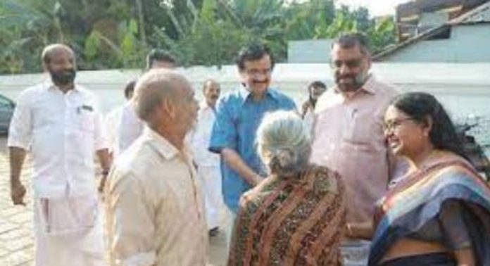 വികസനമാണ് പ്രധാനം ; പ്രൊഫ. സി രവീന്ദ്രനാഥിന്റെ പര്യടനം മുന്നോട്ട് വികസനമാണ് പ്രധാനം ; പ്രൊഫ. സി രവീന്ദ്രനാഥിന്റെ പര്യടനം മുന്നോട്ട്