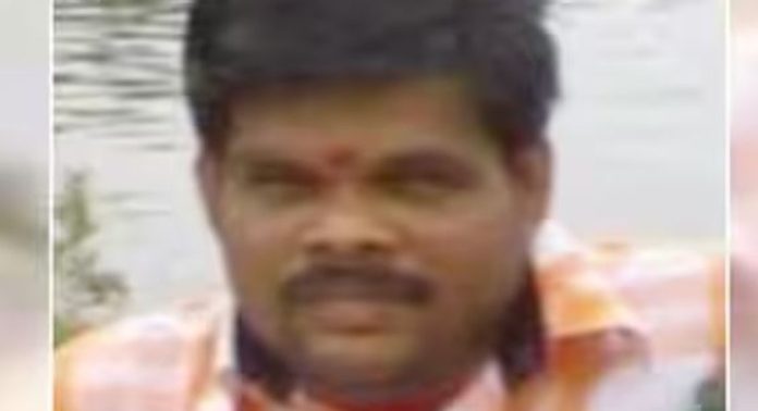 തിരുവാഭരണം കാണാതായി ; പിന്നാലെ മേല്ശാന്തിയെ ജീവനൊടുക്കിയ നിലയിൽ കണ്ടെത്തി തിരുവാഭരണം കാണാതായി ; പിന്നാലെ മേല്ശാന്തിയെ ജീവനൊടുക്കിയ നിലയിൽ കണ്ടെത്തി