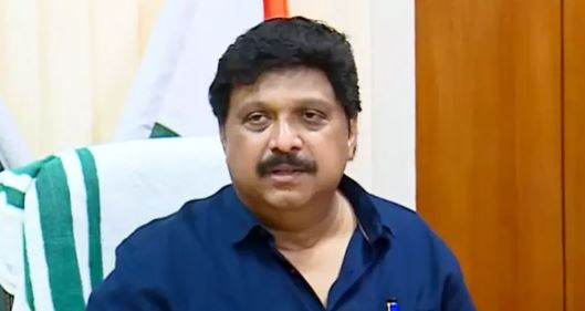 ഡ്രൈവിങ് ടെസ്റ്റ് പരിഷ്കാരം ; മന്ത്രി ഗണേഷ്കുമാറിനെതിരേ പ്രതിഷേധത്തതിന് ഒരുങ്ങി സി.ഐ.ടി.യു ഡ്രൈവിങ് ടെസ്റ്റ് പരിഷ്കാരം ; മന്ത്രി ഗണേഷ്കുമാറിനെതിരേ പ്രതിഷേധത്തതിന് ഒരുങ്ങി സി.ഐ.ടി.യു