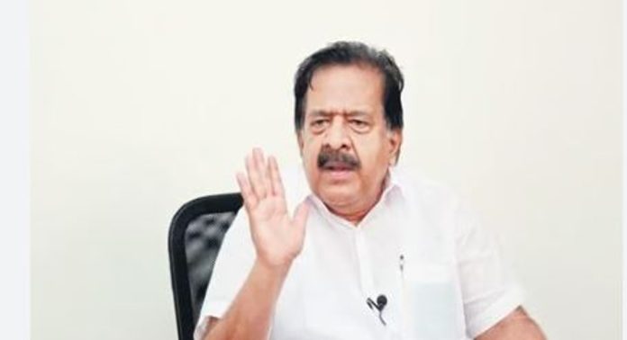 പ്രതികളെ ഒളിപ്പിച്ചത് സി.പി.എം ഓഫീസിൽ ; രമേശ് ചെന്നിത്തല പ്രതികളെ ഒളിപ്പിച്ചത് സി.പി.എം ഓഫീസിൽ ; രമേശ് ചെന്നിത്തല