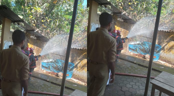 റാന്നി ബ്ലോക്ക് ഓഫീസ് കോമ്പൗണ്ടിനുള്ളിൽ തീ പിടിച്ചു റാന്നി ബ്ലോക്ക് ഓഫീസ് കോമ്പൗണ്ടിനുള്ളിൽ തീ പിടിച്ചു