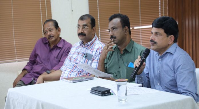 ലോക്സഭാ തെരഞ്ഞെടുപ്പ് 2024 : നോഡല് ഓഫീസര്മാരുടെ യോഗം ചേര്ന്നു ലോക്സഭാ തെരഞ്ഞെടുപ്പ് 2024 : നോഡല് ഓഫീസര്മാരുടെ യോഗം ചേര്ന്നു