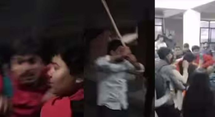 ജെ എന് യു സര്വകലാശാല ക്യാമ്പസില് സംഘര്ഷം ; ആണ്കുട്ടികളും പെണ്കുട്ടികളും പരസ്പരം ഏറ്റുമുട്ടി ജെ എന് യു സര്വകലാശാല ക്യാമ്പസില് സംഘര്ഷം ; ആണ്കുട്ടികളും പെണ്കുട്ടികളും പരസ്പരം ഏറ്റുമുട്ടി