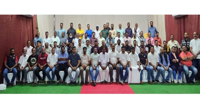 ഒഐസിസി ഇഫ്താർ മാർച്ച് 15ന് ; 251 അംഗ സ്വാഗതസംഘം രൂപീകരിച്ചു ഒഐസിസി ഇഫ്താർ മാർച്ച് 15ന് ; 251 അംഗ സ്വാഗതസംഘം രൂപീകരിച്ചു