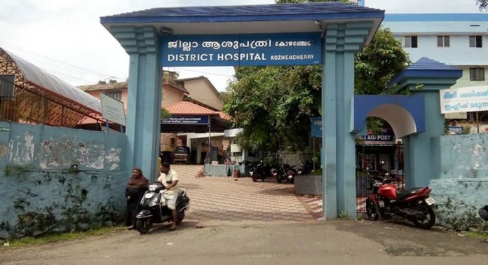 വായ്പ തിരിച്ചടയ്ക്കാന് കഴിഞ്ഞില്ല : ആറന്മുളയില് വീട്ടമ്മ തീ കൊളുത്തി ആത്മഹത്യയ്ക്ക് ശ്രമിച്ചു വായ്പ തിരിച്ചടയ്ക്കാന് കഴിഞ്ഞില്ല : ആറന്മുളയില് വീട്ടമ്മ തീ കൊളുത്തി ആത്മഹത്യയ്ക്ക് ശ്രമിച്ചു