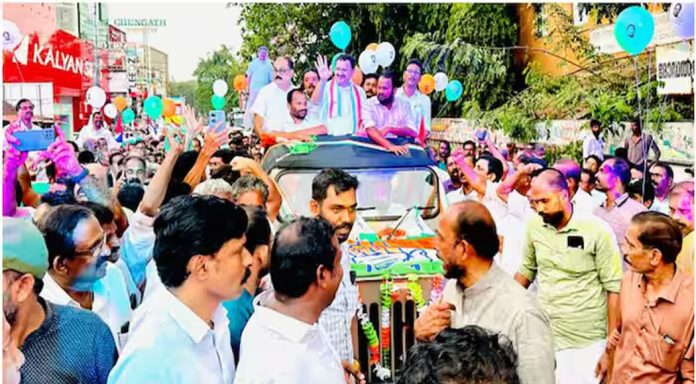 വര്ഗീയതയെ തുടച്ചുനീക്കി മതേതരത്വം സംരക്ഷിക്കാനുള്ള പോരാട്ടമാണ് ലോക്സഭ തെരഞ്ഞെടുപ്പെന്ന് വി ഡി സതീശന് വര്ഗീയതയെ തുടച്ചുനീക്കി മതേതരത്വം സംരക്ഷിക്കാനുള്ള പോരാട്ടമാണ് ലോക്സഭ തെരഞ്ഞെടുപ്പെന്ന് വി ഡി സതീശന്