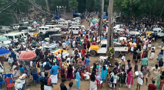 കോന്നിയിൽ മഹാ ശിവരാത്രി ആഘോഷം നടന്നു കോന്നിയിൽ മഹാ ശിവരാത്രി ആഘോഷം നടന്നു