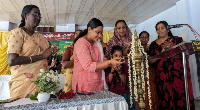 കുമ്മണ്ണൂർ ഗവൺമെന്റ് എൽ പി സ്കൂൾ വാർഷികാഘോഷം നടത്തി കുമ്മണ്ണൂർ ഗവൺമെന്റ് എൽ പി സ്കൂൾ വാർഷികാഘോഷം നടത്തി