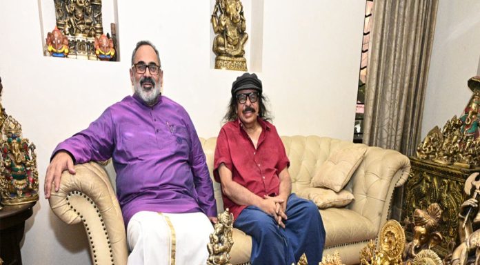 തിരുവനന്തപുരത്തെ മികച്ചതാക്കാൻ രാജീവിന് കഴിയട്ടെയെന്ന് സൂര്യ കൃഷ്ണമൂർത്തി തിരുവനന്തപുരത്തെ മികച്ചതാക്കാൻ രാജീവിന് കഴിയട്ടെയെന്ന് സൂര്യ കൃഷ്ണമൂർത്തി
