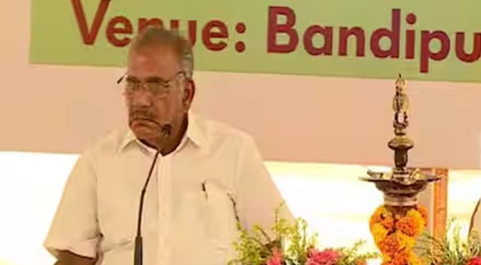 വന്യമൃഗശല്യം ; അന്തർ സംസ്ഥാന സഹകരണ ചാർട്ടറിൽ ഒപ്പിട്ട് കേരളവും കർണാടകവും നിർണായക തീരുമാനങ്ങളിങ്ങനെ വന്യമൃഗശല്യം ; അന്തർ സംസ്ഥാന സഹകരണ ചാർട്ടറിൽ ഒപ്പിട്ട് കേരളവും കർണാടകവും നിർണായക തീരുമാനങ്ങളിങ്ങനെ