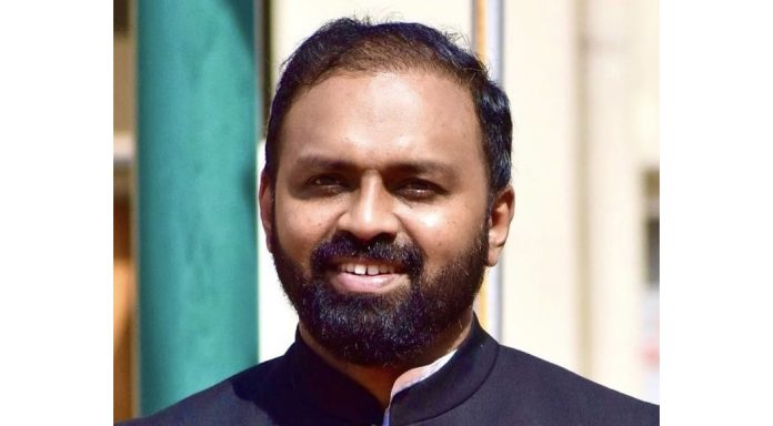 എല്ലാ സർക്കാർ ഓഫീസുകൾക്കും വിദ്യാഭ്യാസ സ്ഥാപനങ്ങൾക്കും നാളെ അവധി പ്രഖ്യാപിച്ച് പത്തനംതിട്ട കളക്ടർ എല്ലാ സർക്കാർ ഓഫീസുകൾക്കും വിദ്യാഭ്യാസ സ്ഥാപനങ്ങൾക്കും നാളെ അവധി പ്രഖ്യാപിച്ച് പത്തനംതിട്ട കളക്ടർ