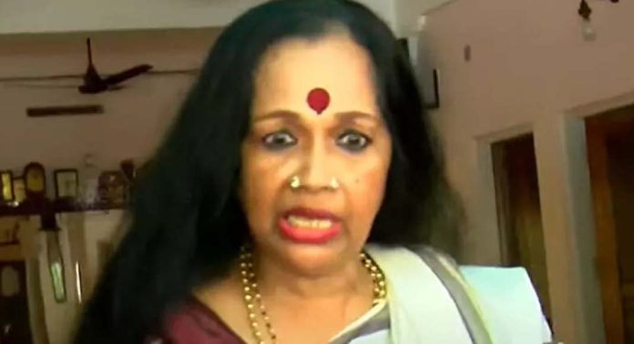 അധിക്ഷേപത്തിൽ ഉറച്ച് കലാമണ്ഡലം സത്യഭാമ ; കറുത്തവര് മത്സരത്തിന് വരരുത് അധിക്ഷേപത്തിൽ ഉറച്ച് കലാമണ്ഡലം സത്യഭാമ ; കറുത്തവര് മത്സരത്തിന് വരരുത്