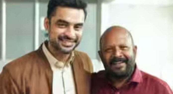 ടൊവിനോയുടെ ചിത്രം ഉപയോഗിക്കരുത് ; സിപിഐക്ക് നോട്ടീസ് ടൊവിനോയുടെ ചിത്രം ഉപയോഗിക്കരുത് ; സിപിഐക്ക് നോട്ടീസ്