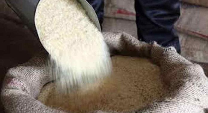 അരിക്ക് അധിക ബോണസ് നൽകുന്നത് നിർത്തണമെന്ന് കേരളത്തോട് ആവശ്യപ്പെട്ട് കേന്ദ്ര സർക്കാർ അരിക്ക് അധിക ബോണസ് നൽകുന്നത് നിർത്തണമെന്ന് കേരളത്തോട് ആവശ്യപ്പെട്ട് കേന്ദ്ര സർക്കാർ