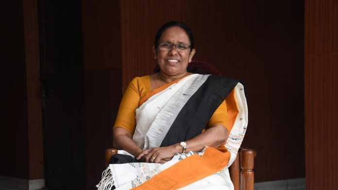 കെ.കെ ശൈലജയ്ക്കെതിരായ വ്യാജപ്രചാരണ പരാതി ; ലീഗ് പ്രാദേശിക നേതാവിനെതിരെ കേസ് കെ.കെ ശൈലജയ്ക്കെതിരായ വ്യാജപ്രചാരണ പരാതി ; ലീഗ് പ്രാദേശിക നേതാവിനെതിരെ കേസ്