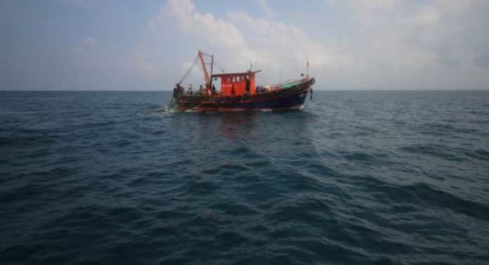 ചട്ടങ്ങള് ലംഘിക്കുന്ന മീന്പിടിത്തം ; സംസ്ഥാനത്ത് കൂടുതല് പിഴ ചുമത്തിയത് കാസര്കോട് ചട്ടങ്ങള് ലംഘിക്കുന്ന മീന്പിടിത്തം ; സംസ്ഥാനത്ത് കൂടുതല് പിഴ ചുമത്തിയത് കാസര്കോട്