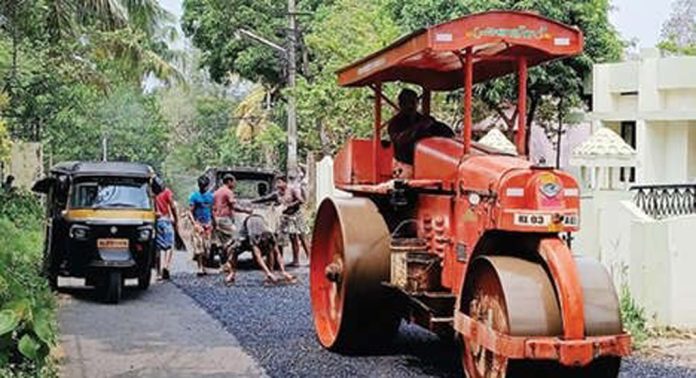 കണ്ണങ്കര – കല്ലറക്കടവ് റോഡ് അറ്റകുറ്റപ്പണി നടത്തി ഗതാഗതയോഗ്യമാക്കുന്നു കണ്ണങ്കര – കല്ലറക്കടവ് റോഡ് അറ്റകുറ്റപ്പണി നടത്തി ഗതാഗതയോഗ്യമാക്കുന്നു