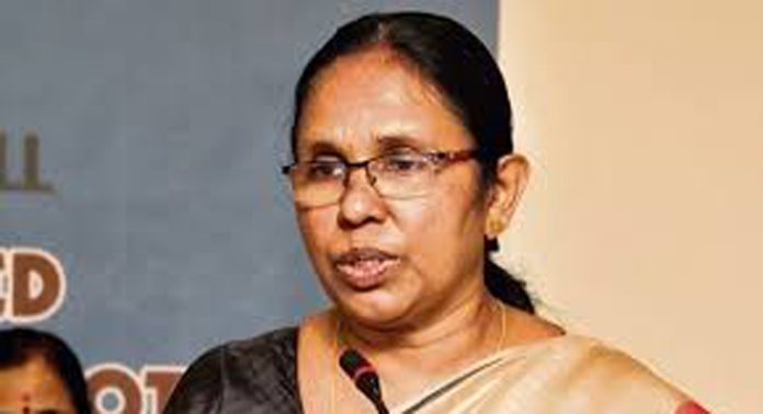 കെ കെ ശൈലജക്കെതിരെ സൈബർ ആക്രമണം നടത്തിയെന്ന പരാതിയില് ഇതുവരെ രജിസ്റ്റർ ചെയ്തത് 4 കേസുകൾ കെ കെ ശൈലജക്കെതിരെ സൈബർ ആക്രമണം നടത്തിയെന്ന പരാതിയില് ഇതുവരെ രജിസ്റ്റർ ചെയ്തത് 4 കേസുകൾ