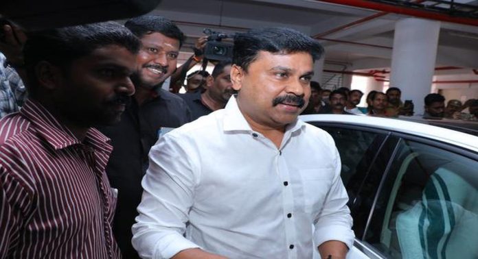 നടിയെ ആക്രമിച്ച കേസ് ; എട്ടാം പ്രതി ദിലീപിന്റേത് ഉള്പ്പടെയുള്ള പ്രതിഭാഗം വാദം പൂര്ത്തിയായി നടിയെ ആക്രമിച്ച കേസ് ; എട്ടാം പ്രതി ദിലീപിന്റേത് ഉള്പ്പടെയുള്ള പ്രതിഭാഗം വാദം പൂര്ത്തിയായി