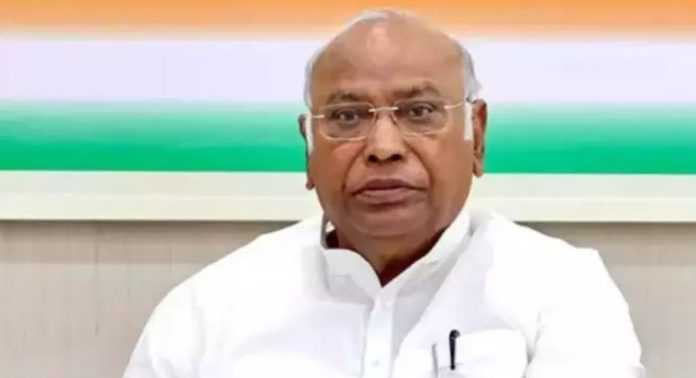 സൈനിക സ്കൂളുകളുടെ നടത്തിപ്പ് സംഘപരിവാർ സംഘടനകൾക്ക് ; ധാരണാപത്രം റദ്ദാക്കണമെന്ന് കോണ്ഗ്രസ് സൈനിക സ്കൂളുകളുടെ നടത്തിപ്പ് സംഘപരിവാർ സംഘടനകൾക്ക് ; ധാരണാപത്രം റദ്ദാക്കണമെന്ന് കോണ്ഗ്രസ്
