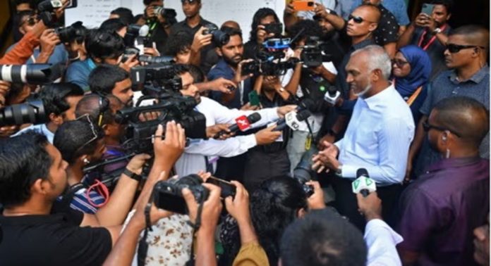 മാലദ്വീപ് പാർലമെൻ്റ് തെരഞ്ഞെടുപ്പിൽ പ്രസിഡൻ്റ് മുഹമ്മദ് മുയിസ്സുവിൻ്റെ പാർട്ടിക്ക് വൻ വിജയം മാലദ്വീപ് പാർലമെൻ്റ് തെരഞ്ഞെടുപ്പിൽ പ്രസിഡൻ്റ് മുഹമ്മദ് മുയിസ്സുവിൻ്റെ പാർട്ടിക്ക് വൻ വിജയം
