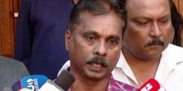 വെറ്ററിനറി കോളേജ് വിദ്യാർത്ഥി സിദ്ധാർത്ഥന്റെ മരണം ; ഹൈക്കോടതി ഇടപെടൽ ആശ്വാസമെന്ന് അച്ഛൻ ജയപ്രകാശ് വെറ്ററിനറി കോളേജ് വിദ്യാർത്ഥി സിദ്ധാർത്ഥന്റെ മരണം ; ഹൈക്കോടതി ഇടപെടൽ ആശ്വാസമെന്ന് അച്ഛൻ ജയപ്രകാശ്