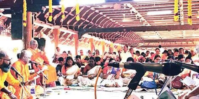 ചിന്മയമിഷൻ അമ്പലപ്പുഴ ശ്രീകൃഷ്ണസ്വാമീക്ഷേത്രത്തിൽ സമ്പൂർണ സമൂഹ ഭഗവദ്ഗീതാപാരായണം നടത്തി ചിന്മയമിഷൻ അമ്പലപ്പുഴ ശ്രീകൃഷ്ണസ്വാമീക്ഷേത്രത്തിൽ സമ്പൂർണ സമൂഹ ഭഗവദ്ഗീതാപാരായണം നടത്തി
