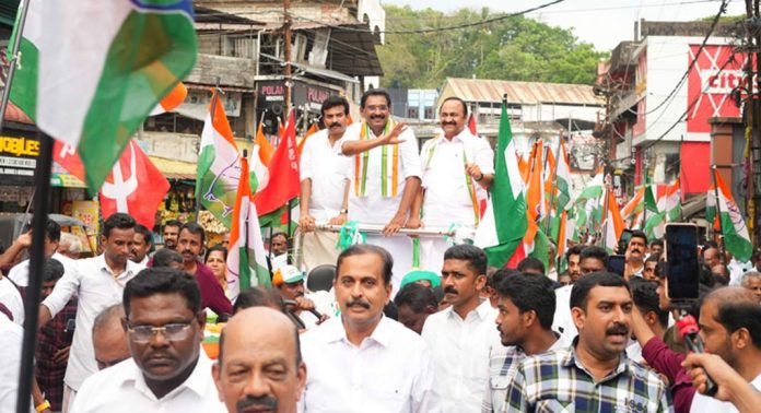 കേന്ദ്ര – സംസ്ഥാന സർക്കാറുകൾക്കെതിരെയുള്ള വിധിയെഴുത്താണ് ഈ വരുന്ന തിരഞ്ഞെടുപ്പ് ; വി ഡി സതീശൻ കേന്ദ്ര – സംസ്ഥാന സർക്കാറുകൾക്കെതിരെയുള്ള വിധിയെഴുത്താണ് ഈ വരുന്ന തിരഞ്ഞെടുപ്പ് ; വി ഡി സതീശൻ