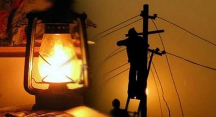 പവർകട്ട് വേണം ; സർക്കാരിനോട് വീണ്ടും ആവശ്യം ഉന്നയിച്ച് കെഎസ്ഇബി ; ഉന്നതതല യോഗം ഇന്ന് ചേര്ന്നേക്കും പവർകട്ട് വേണം ; സർക്കാരിനോട് വീണ്ടും ആവശ്യം ഉന്നയിച്ച് കെഎസ്ഇബി ; ഉന്നതതല യോഗം ഇന്ന് ചേര്ന്നേക്കും