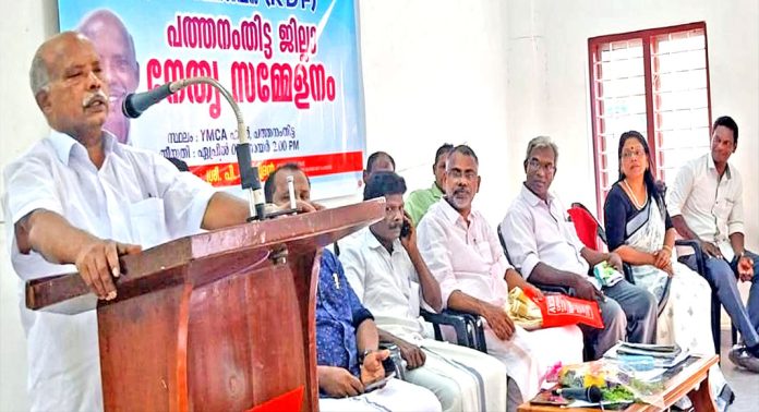 ഇടതുപാർട്ടികളെയും ബിജെപിയെയും ഒരു മാനദണ്ഡത്തിൽ വിലയിരുത്തുന്നത് രാഷ്ട്രീയ അപരാധം : പി രാമഭദ്രൻ ഇടതുപാർട്ടികളെയും ബിജെപിയെയും ഒരു മാനദണ്ഡത്തിൽ വിലയിരുത്തുന്നത് രാഷ്ട്രീയ അപരാധം : പി രാമഭദ്രൻ