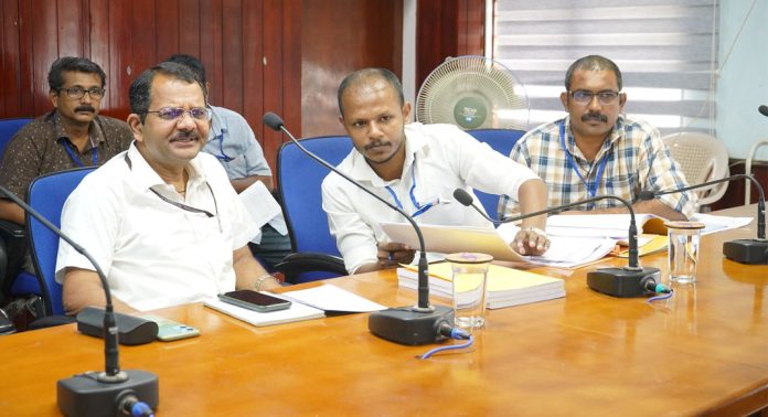 തെരഞ്ഞെടുപ്പ് ; ജില്ലയിൽ ചെലവുകളുടെ ആദ്യഘട്ട പരിശോധന പൂര്ത്തിയായി തെരഞ്ഞെടുപ്പ് ; ജില്ലയിൽ ചെലവുകളുടെ ആദ്യഘട്ട പരിശോധന പൂര്ത്തിയായി