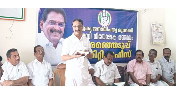 തെരഞ്ഞെടുപ്പിൽ കള്ളത്തരങ്ങൾ കാട്ടുവാൻ സിപിഎം നീക്കങ്ങൾ നടത്തുന്നതായി അഡ്വ. പഴകുളം മധു തെരഞ്ഞെടുപ്പിൽ കള്ളത്തരങ്ങൾ കാട്ടുവാൻ സിപിഎം നീക്കങ്ങൾ നടത്തുന്നതായി അഡ്വ. പഴകുളം മധു