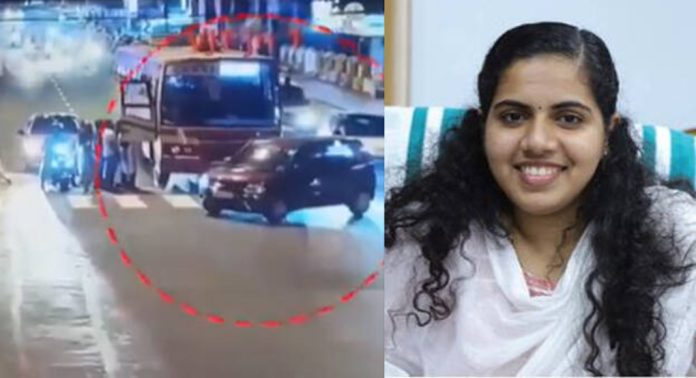 കെഎസ്ആർടിസി ബസിന് കുറുകെ കാറിട്ട് യാത്ര തടസ്സപ്പെടുത്തി ; മേയർക്കെതിരെ കേസെടുക്കണം ; മനുഷ്യാവകാശ കമ്മീഷന് പരാതി കെഎസ്ആർടിസി ബസിന് കുറുകെ കാറിട്ട് യാത്ര തടസ്സപ്പെടുത്തി ; മേയർക്കെതിരെ കേസെടുക്കണം ; മനുഷ്യാവകാശ കമ്മീഷന് പരാതി