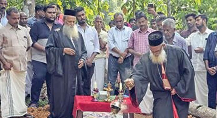 കനിവ് പദ്ധതിയുടെ ഭാഗമായി നിർമിച്ചു നൽകുന്ന ഭവനത്തിന്റെ ശിലാസ്ഥാപനം നടത്തി കനിവ് പദ്ധതിയുടെ ഭാഗമായി നിർമിച്ചു നൽകുന്ന ഭവനത്തിന്റെ ശിലാസ്ഥാപനം നടത്തി