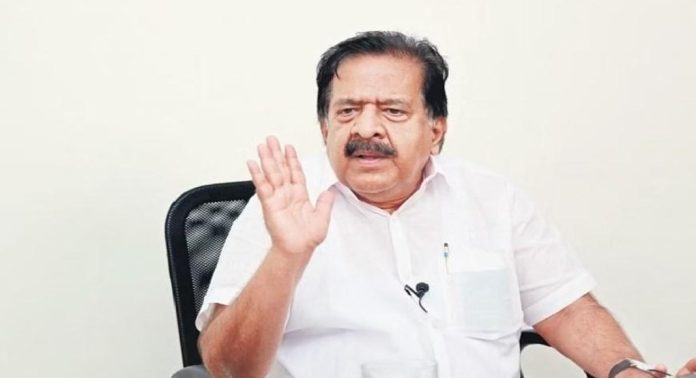 കുന്നംകുളം കസ്റ്റഡി മര്ദനത്തിന് ഇരയായ കോണ്ഗ്രസ് പ്രവര്ത്തകനെ ചെന്നിത്തല സന്ദര്ശിക്കും കുന്നംകുളം കസ്റ്റഡി മര്ദനത്തിന് ഇരയായ കോണ്ഗ്രസ് പ്രവര്ത്തകനെ ചെന്നിത്തല സന്ദര്ശിക്കും