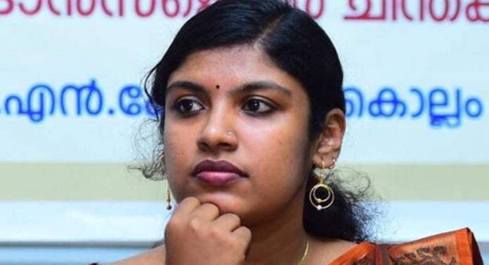 സൈബർ അതിക്രമത്തെ നിയമപരമായി നേരിടുമെന്ന് സിപിഐഎം സംസ്ഥാന കമ്മിറ്റിയംഗം ചിന്ത ജെറോം സൈബർ അതിക്രമത്തെ നിയമപരമായി നേരിടുമെന്ന് സിപിഐഎം സംസ്ഥാന കമ്മിറ്റിയംഗം ചിന്ത ജെറോം