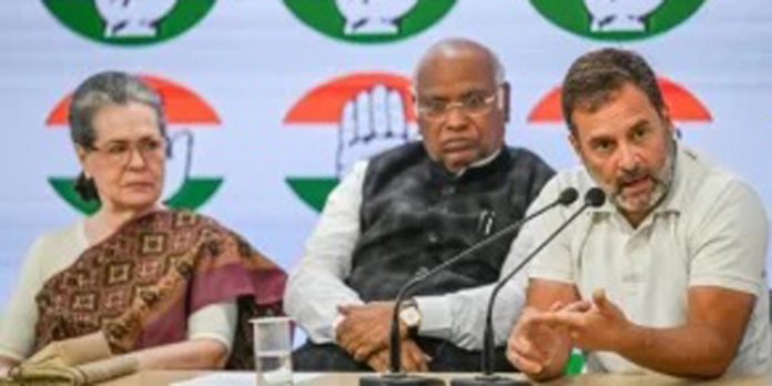 കോൺഗ്രസ് പ്രകടനപത്രിക ശുദ്ധ നുണയെന്ന് ബിജെപി കോൺഗ്രസ് പ്രകടനപത്രിക ശുദ്ധ നുണയെന്ന് ബിജെപി
